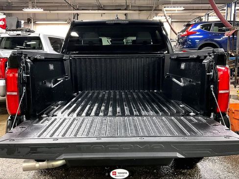 Certified 2025 Toyota Tacoma SR5 image 30