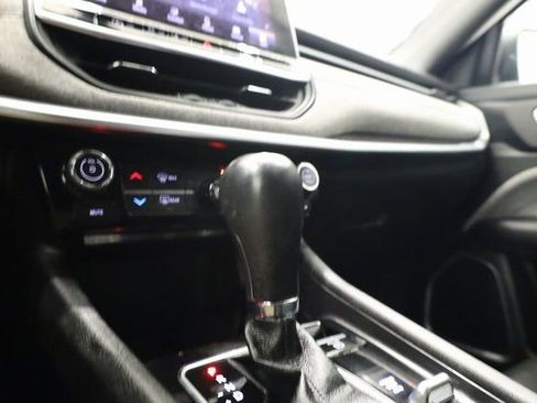 Used 2023 Jeep Compass Latitude image 27