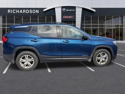 Used 2020 GMC Terrain SLE w/ Driver Convenience Package FWD image 13