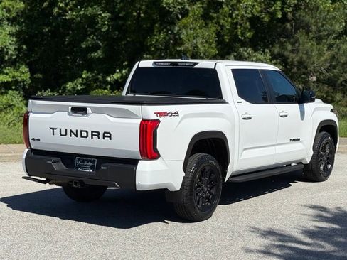 Used 2024 Toyota Tundra Limited w/ TRD Off-Road Package AWD/4WD image 15