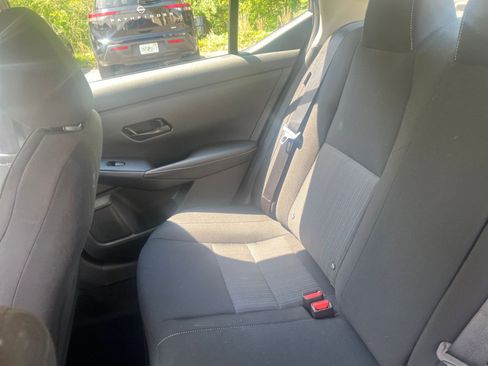 Used 2025 Nissan Sentra SV image 34