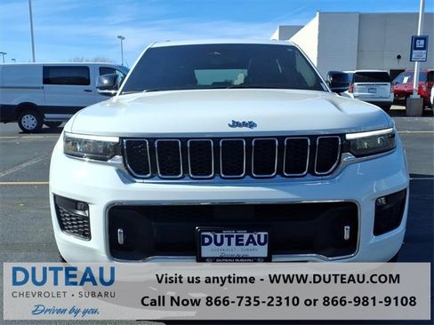 Used 2023 Jeep Grand Cherokee Overland image 2