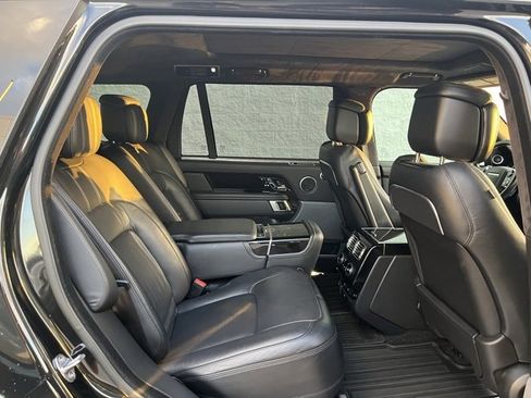 Used 2020 Land Rover Range Rover Long Wheelbase Autobiography image 9