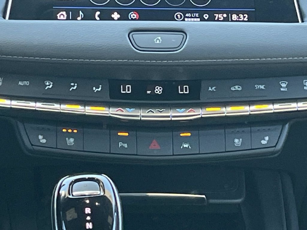 Certified 2023 Cadillac XT4 Premium Luxury FWD image 16