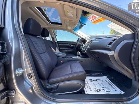 Used 2016 Nissan Altima 2.5 SV w/ Convenience Package FWD image 33