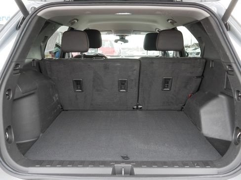 Used 2024 Chevrolet Equinox LT image 18