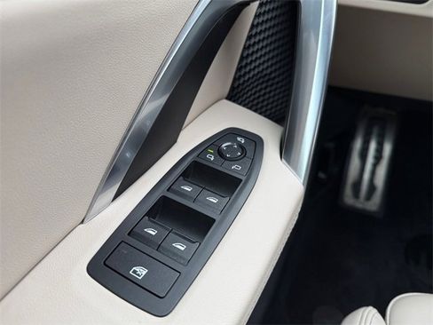 Certified 2025 BMW X1 M35i w/ Premium Package image 31