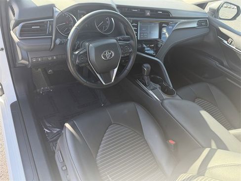 Used 2019 Toyota Camry SE image 13
