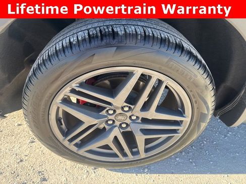 Used 2025 Ford Explorer ST-Line w/ ST-Line Street Pack image 12