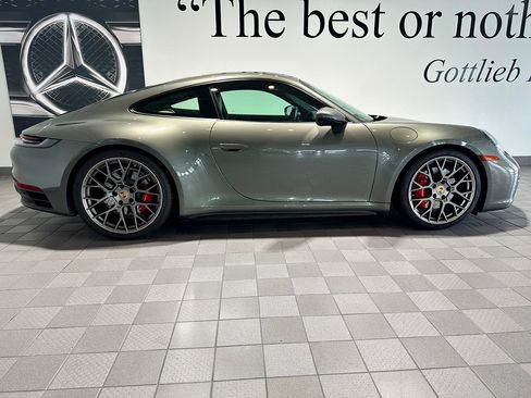 Used 2020 Porsche 911 Carrera S RWD image 3