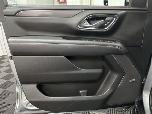 Used 2024 GMC Yukon AT4 w/ Technology Package image 19