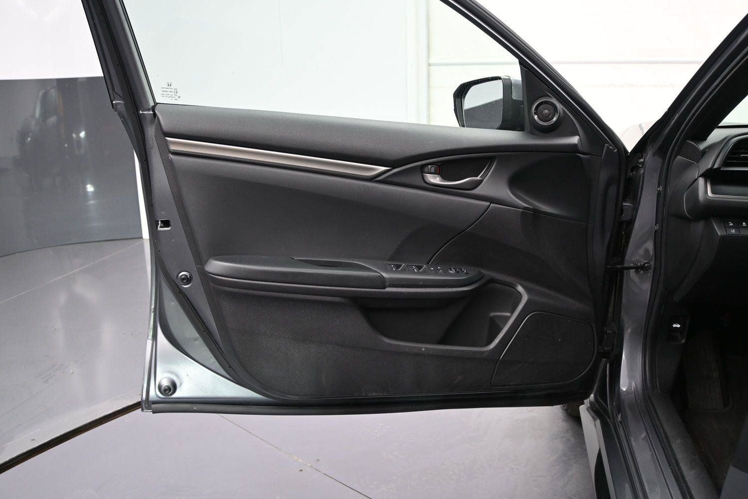 Used 2021 Honda Civic Sport image 8