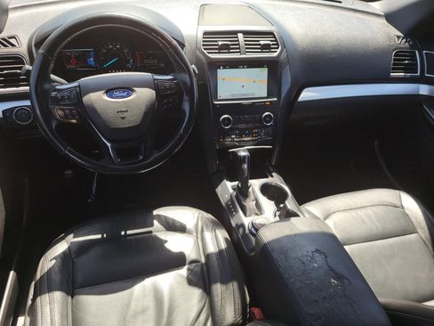 Used 2017 Ford Explorer XLT w/ Equipment Group 202A image 17