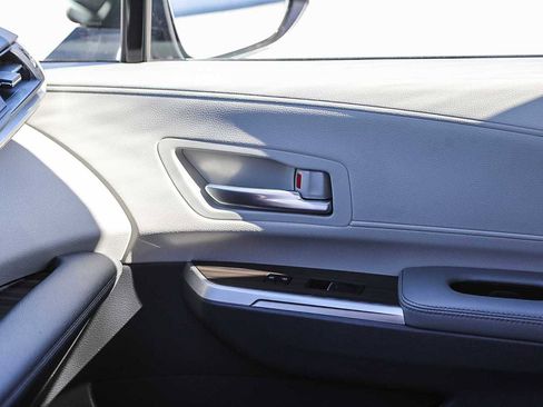 Certified 2024 Toyota Sienna Limited image 20