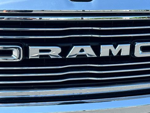 Used 2024 RAM 1500 Laramie AWD/4WD image 8
