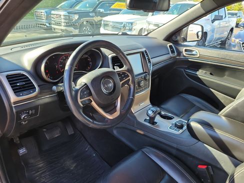 Used 2015 Jeep Grand Cherokee Limited image 18