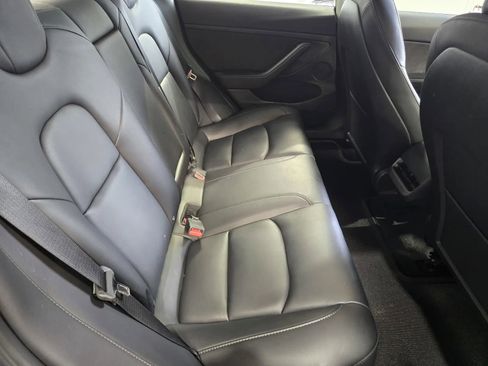 Used 2023 Tesla Model 3 Standard Range image 9