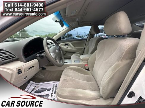 Used 2011 Toyota Camry LE w/ LE Extra-Value Pkg FWD image 10