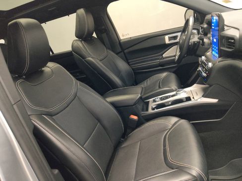 Used 2020 Ford Explorer ST w/ Premium Technology Package AWD/4WD image 21