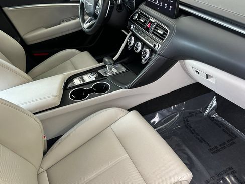 Used 2023 Genesis G70 2.0T RWD image 19