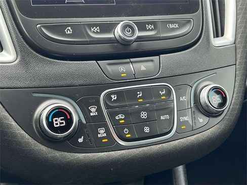 Used 2024 Chevrolet Malibu LT image 33