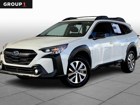 Used 2023 Subaru Outback image 1