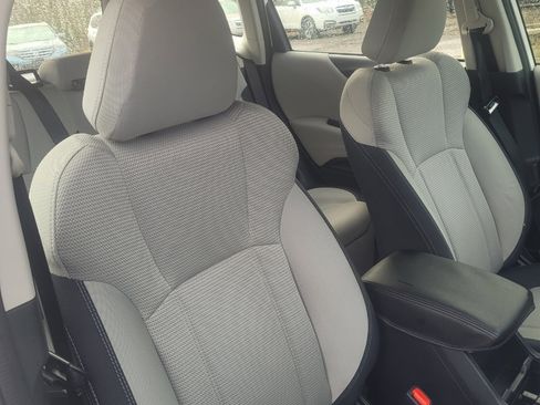 Used 2021 Subaru Forester image 24