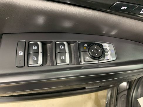 Used 2025 Kia Carnival SX Prestige image 30