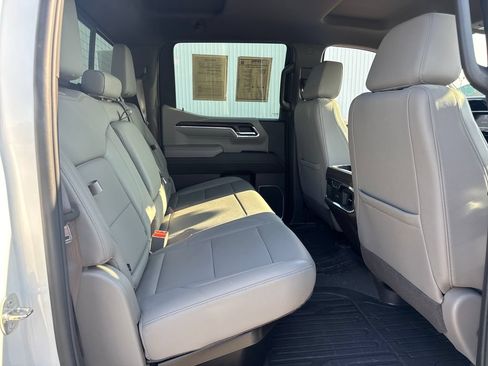 Used 2024 GMC Sierra 1500 SLT w/ SLT Premium Plus Package AWD/4WD image 13