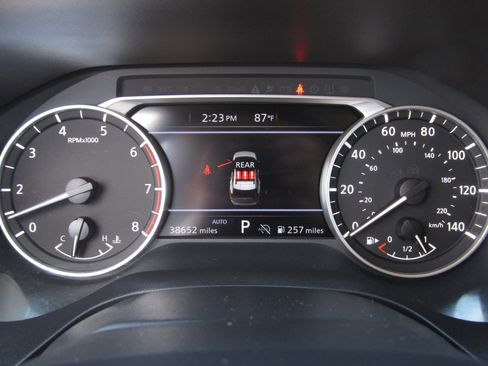 Used 2025 Nissan Rogue SV image 23