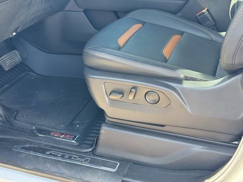 Used 2024 GMC Sierra 1500 AT4 w/ AT4 Premium Package image 21