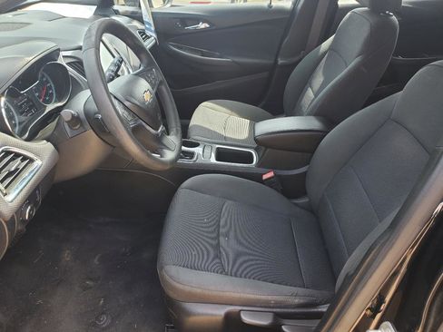 Used 2017 Chevrolet Cruze LT w/ RS Package FWD image 15