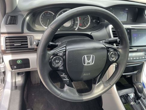 Used 2017 Honda Accord EX-L image 14