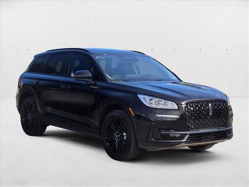 New 2025 Lincoln Corsair Reserve w/ Equipment Group 202A image 5