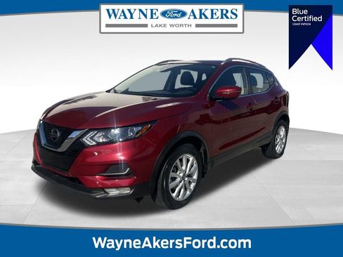 Used 2022 Nissan Rogue Sport SV image 1