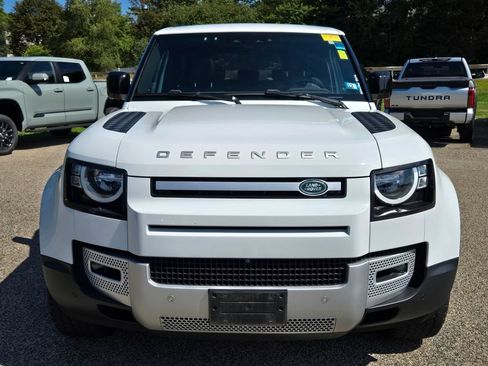 Used 2023 Land Rover Defender 90 S AWD/4WD image 9