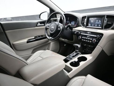 Used 2019 Kia Sportage EX FWD image 19