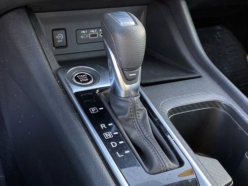 Used 2024 Nissan Sentra SV FWD image 19