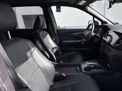 Certified 2023 Honda Passport EX-L image 40