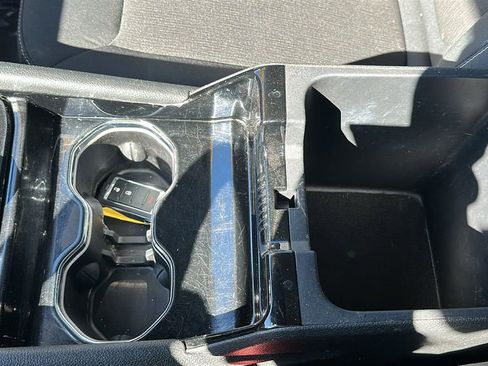 Used 2023 Jeep Grand Cherokee Laredo image 23