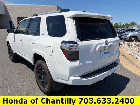 Used 2023 Toyota 4Runner SR5 Premium w/ Moonroof Package AWD/4WD image 5