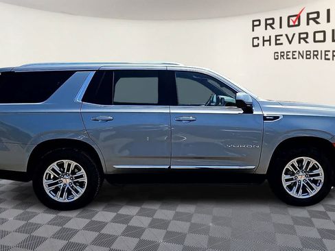 Used 2024 GMC Yukon SLT AWD/4WD image 9