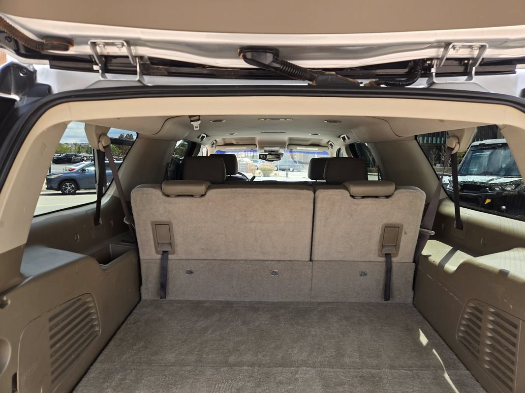 Used 2017 Chevrolet Suburban LT AWD/4WD image 21