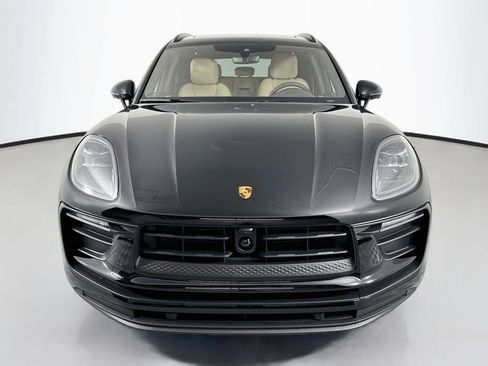 Certified 2026 Porsche Macan AWD/4WD image 6