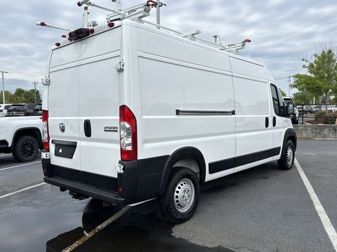 Used 2024 RAM ProMaster 2500 w/ Safety Group FWD image 16