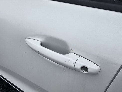 Used 2022 Kia Niro LX image 21