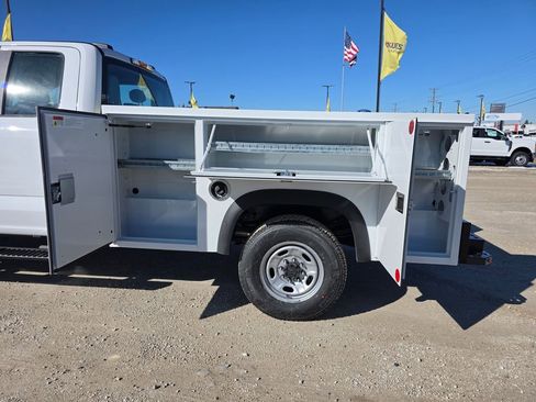 New 2026 Ford F350 XL w/ XL Chrome Package image 13