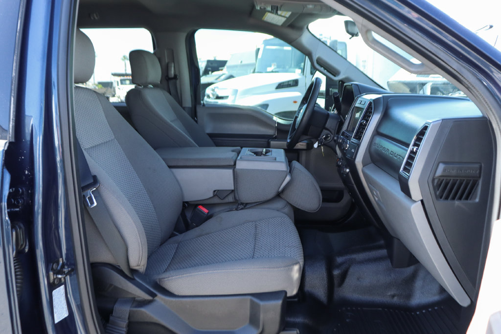 Used 2020 Ford F550 4x4 Crew Cab Super Duty w/ XLT Value Package image 48