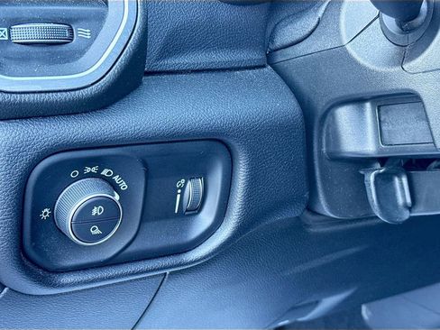 Used 2024 RAM 2500 Big Horn image 12