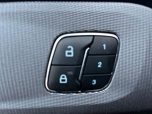 Used 2025 Ford Explorer ST-Line w/ Premium Package image 12